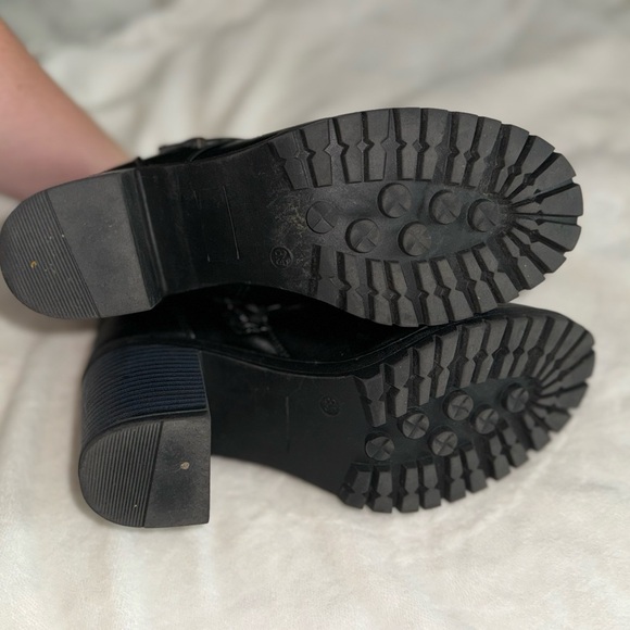 Olivia Kate black chain boots - Picture 8 of 11